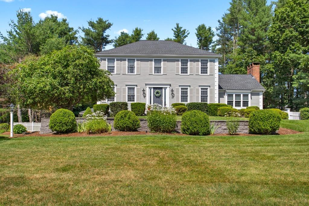 26 York Road Mansfield, MA 02048 - Photo 2 of 28 Gallery Image 2