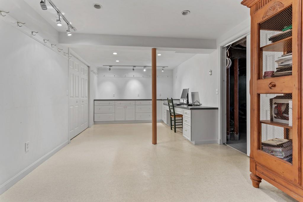 26 York Road Mansfield, MA 02048 - Photo 22 of 28 Gallery Image 22