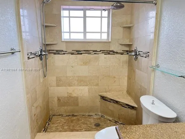 $3,500 | 631 West 50th Street, Unit 631, Hialeah, FL 33012