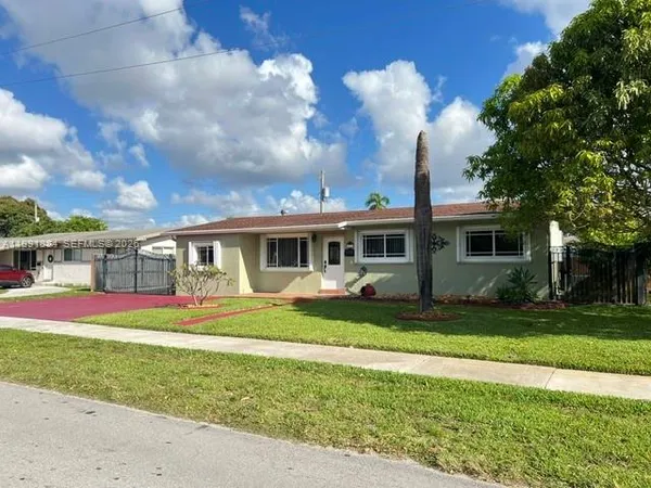 $3,500 | 631 West 50th Street, Unit 631, Hialeah, FL 33012