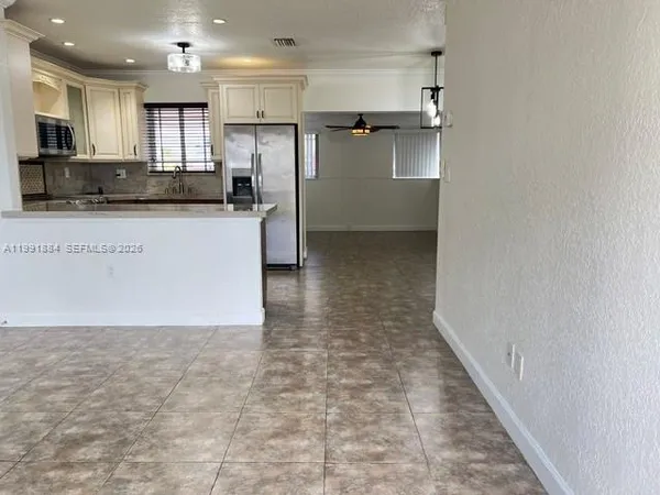 $3,500 | 631 West 50th Street, Unit 631, Hialeah, FL 33012