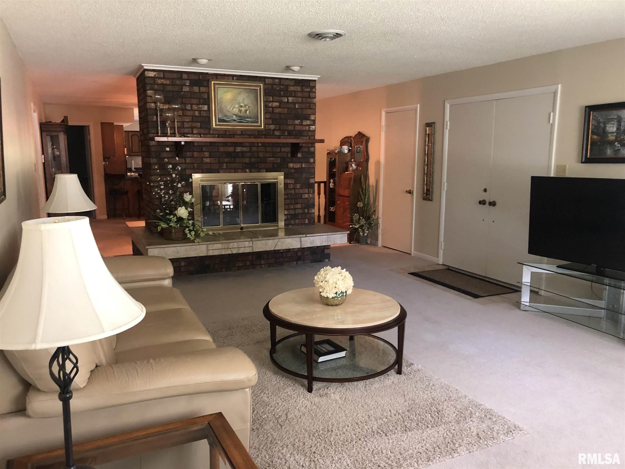 16562 Freeman Spur Road Herrin, IL 62948 - Photo 20 of 32 Gallery Image 20