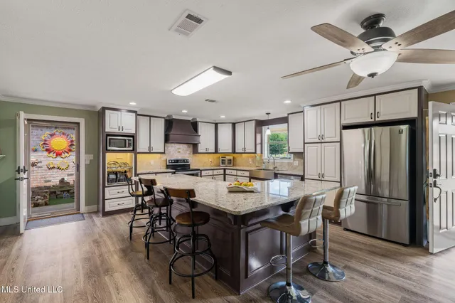 $229,000 | 1030 Diane Circle, Summit, MS 39666