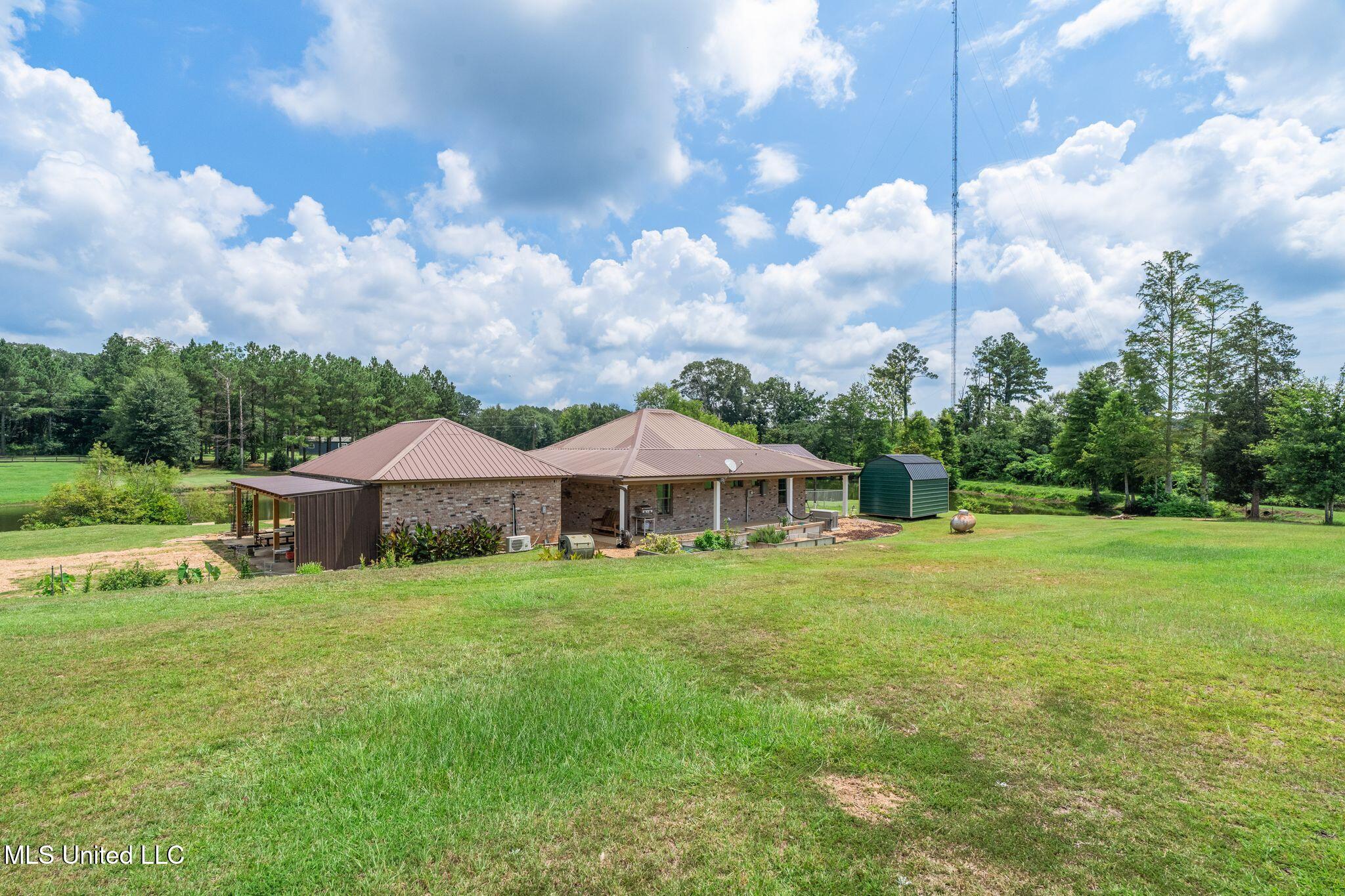 1030 Diane Circle Summit, MS 39666 - Photo 36 of 57 1030_Diane_Cir-37