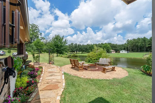 $229,000 | 1030 Diane Circle, Summit, MS 39666