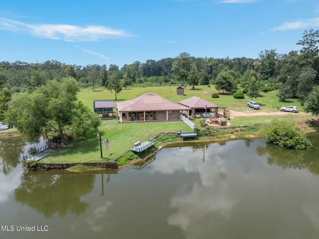 $229,000 | 1030 Diane Circle, Summit, MS 39666