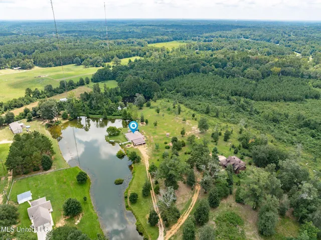 $229,000 | 1030 Diane Circle, Summit, MS 39666