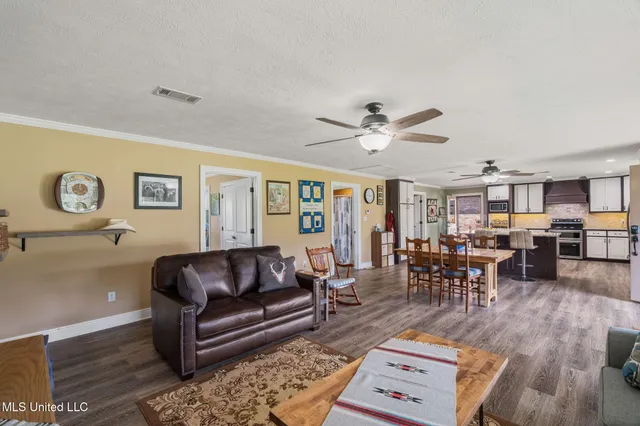 $229,000 | 1030 Diane Circle, Summit, MS 39666