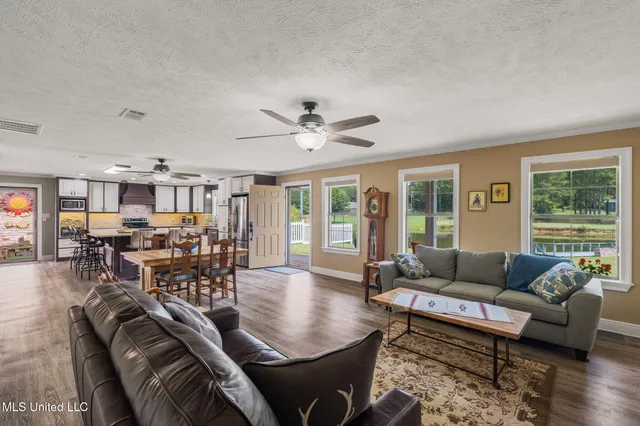 $229,000 | 1030 Diane Circle, Summit, MS 39666