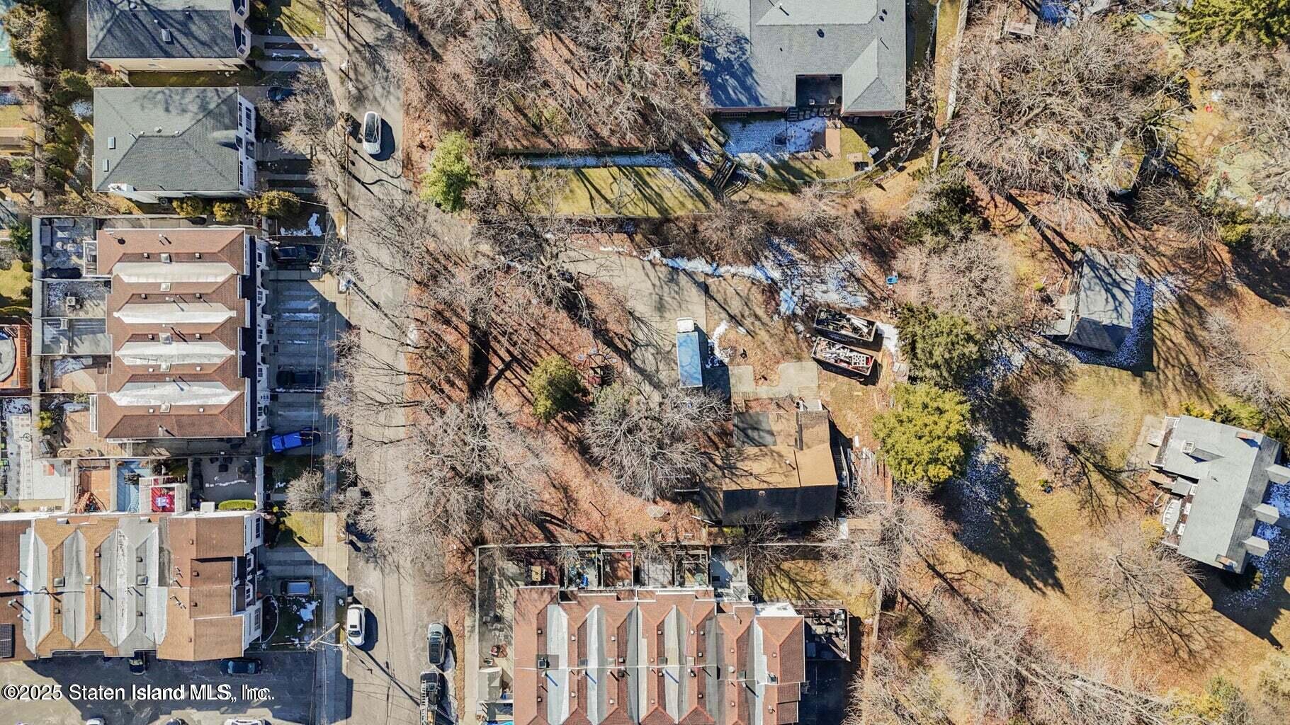 75 79/83 Halpin Avenue Staten Island, NY 10312 - Photo 4 of 7 front view of a brick building