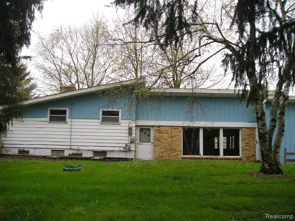 11008 Morrish Road Gaines, MI 48436 - Photo 6 of 9 rear