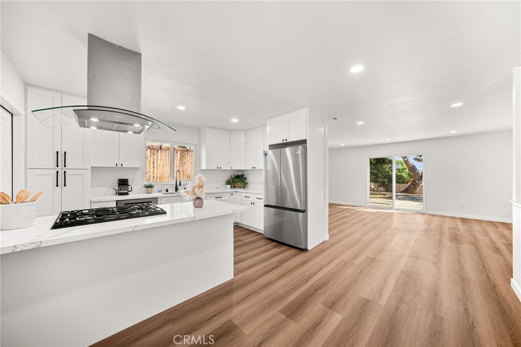 10021 Diamond Head Way Riverside, CA 92503 - Photo 6 of 25 Gallery Image 6