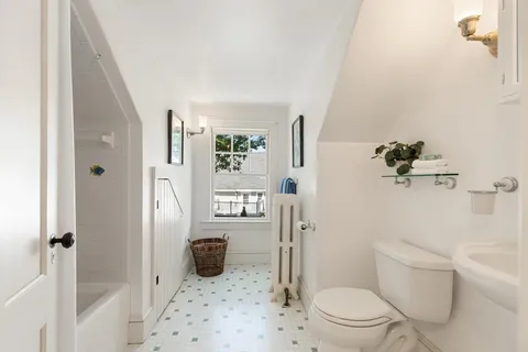 $1,900,000 | 9 Wilson Street, Winchester, MA 01890