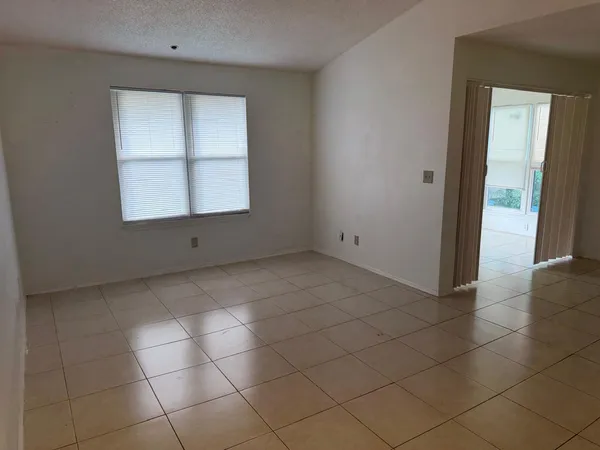 $1,750 | 2301 North Congress Avenue, Unit 32, Boynton Beach, FL 33426