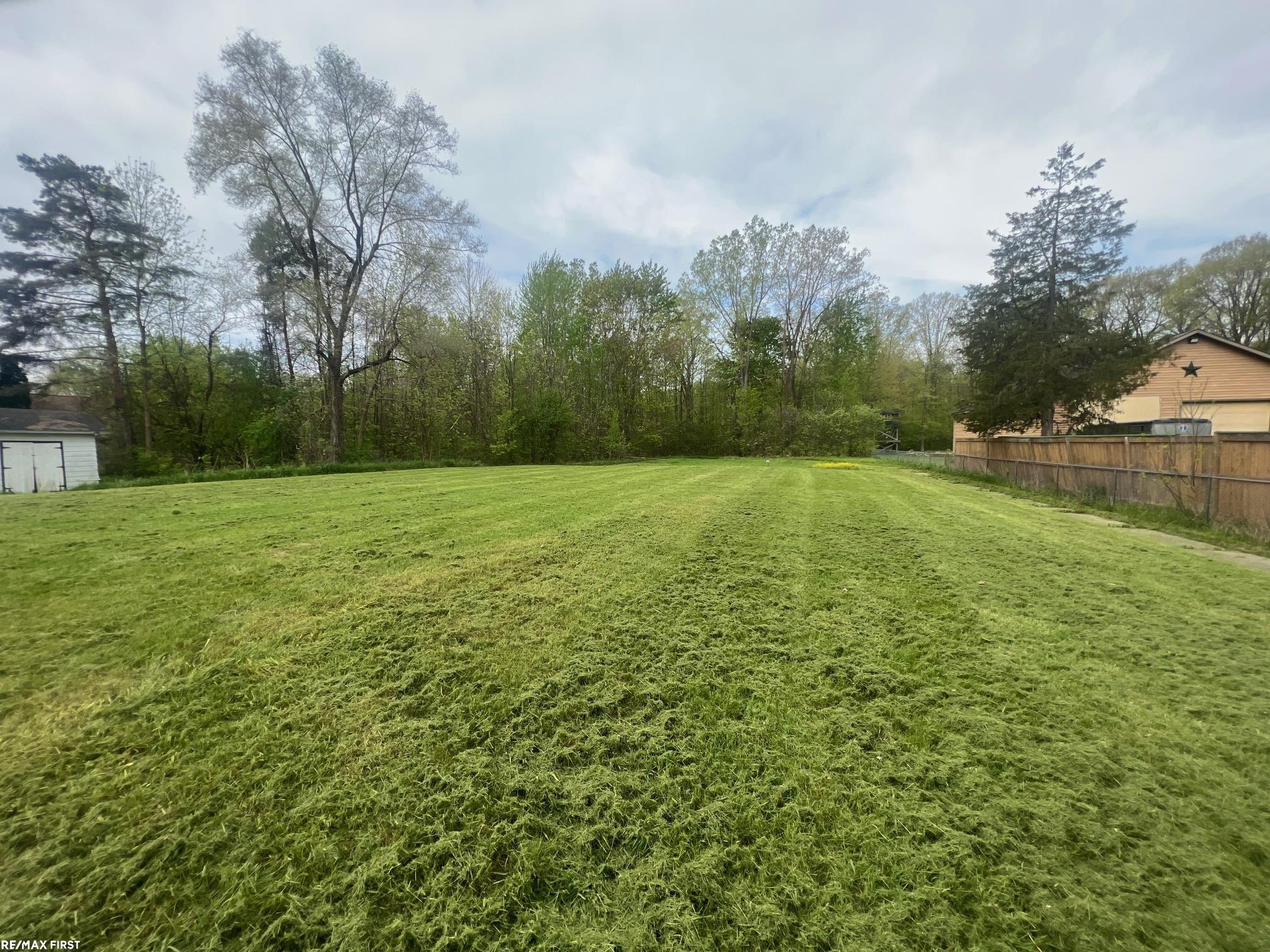 6435 Johnson Flushing, MI 48433 - Photo 19 of 25 50141267-0ab0f473-8fb0-4002-ab92-d7f0130edaae.JPG