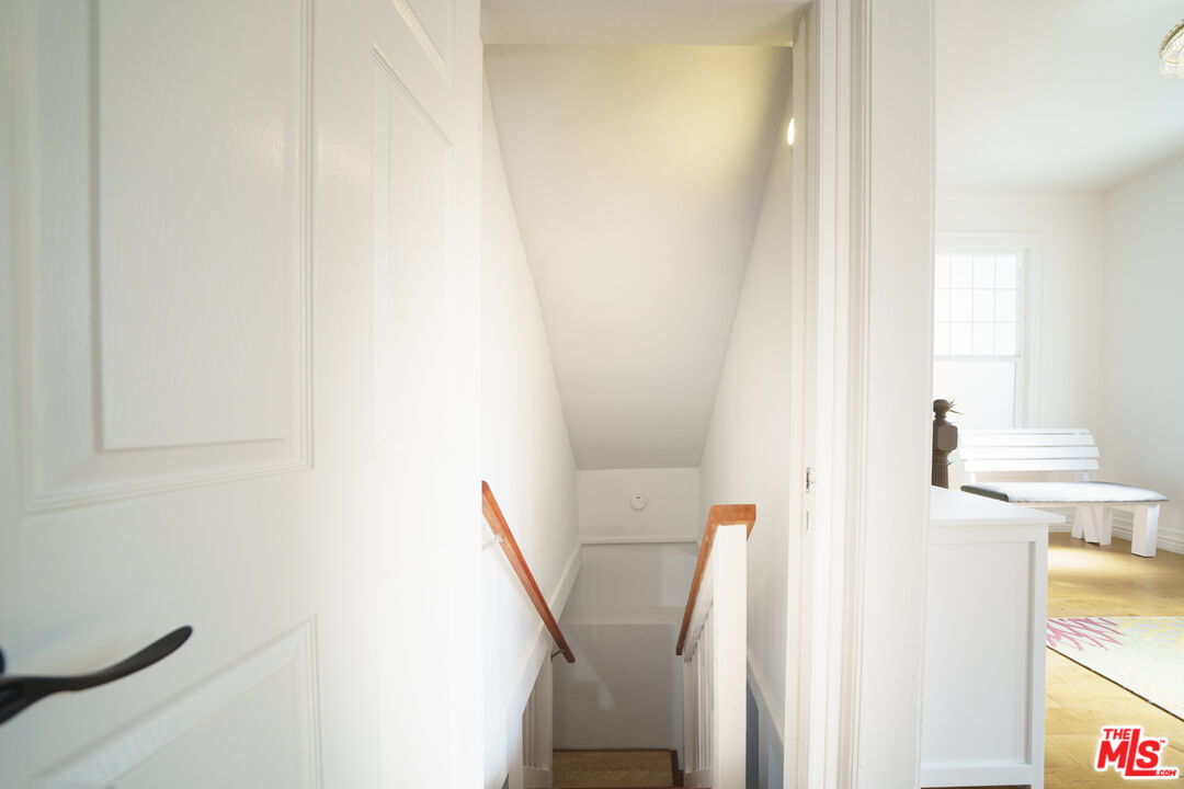 1159 South Norton Avenue Los Angeles, CA 90019 - Photo 25 of 39