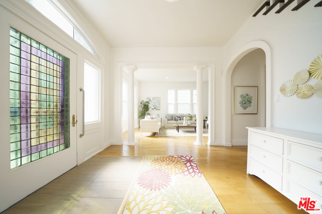 1159 South Norton Avenue Los Angeles, CA 90019 - Photo 10 of 39