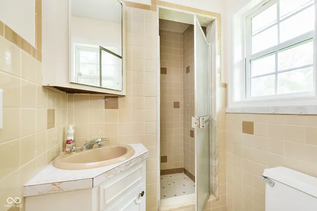 $250,000 | 2300 Larita Lane, Anderson, IN 46017