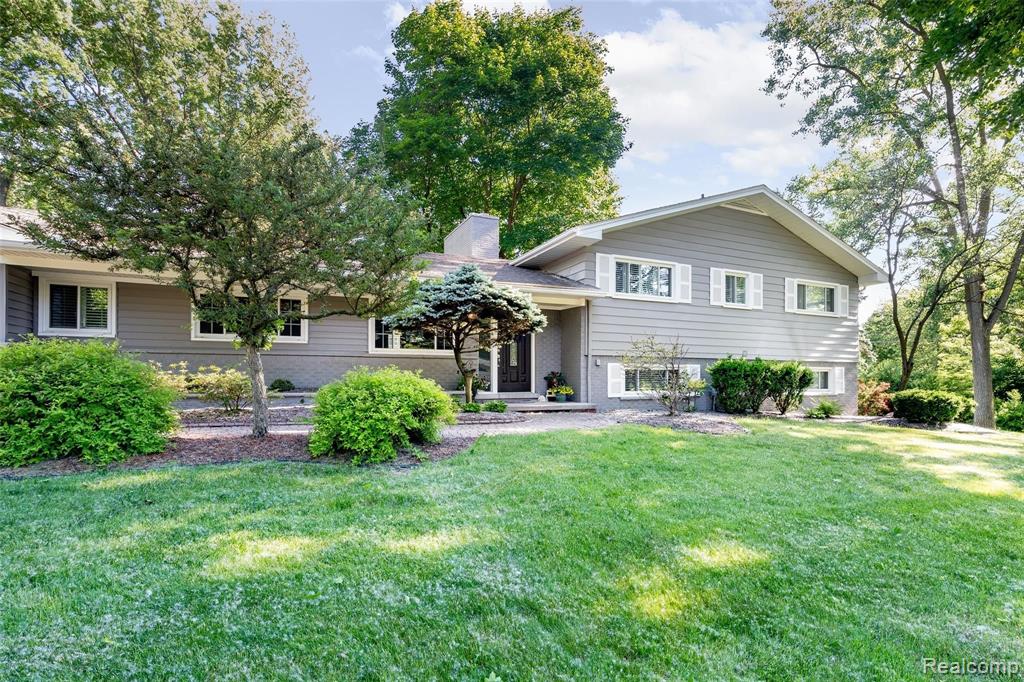908 South Reading Road Bloomfield Hills, MI 48304 - Photo 3 of 49