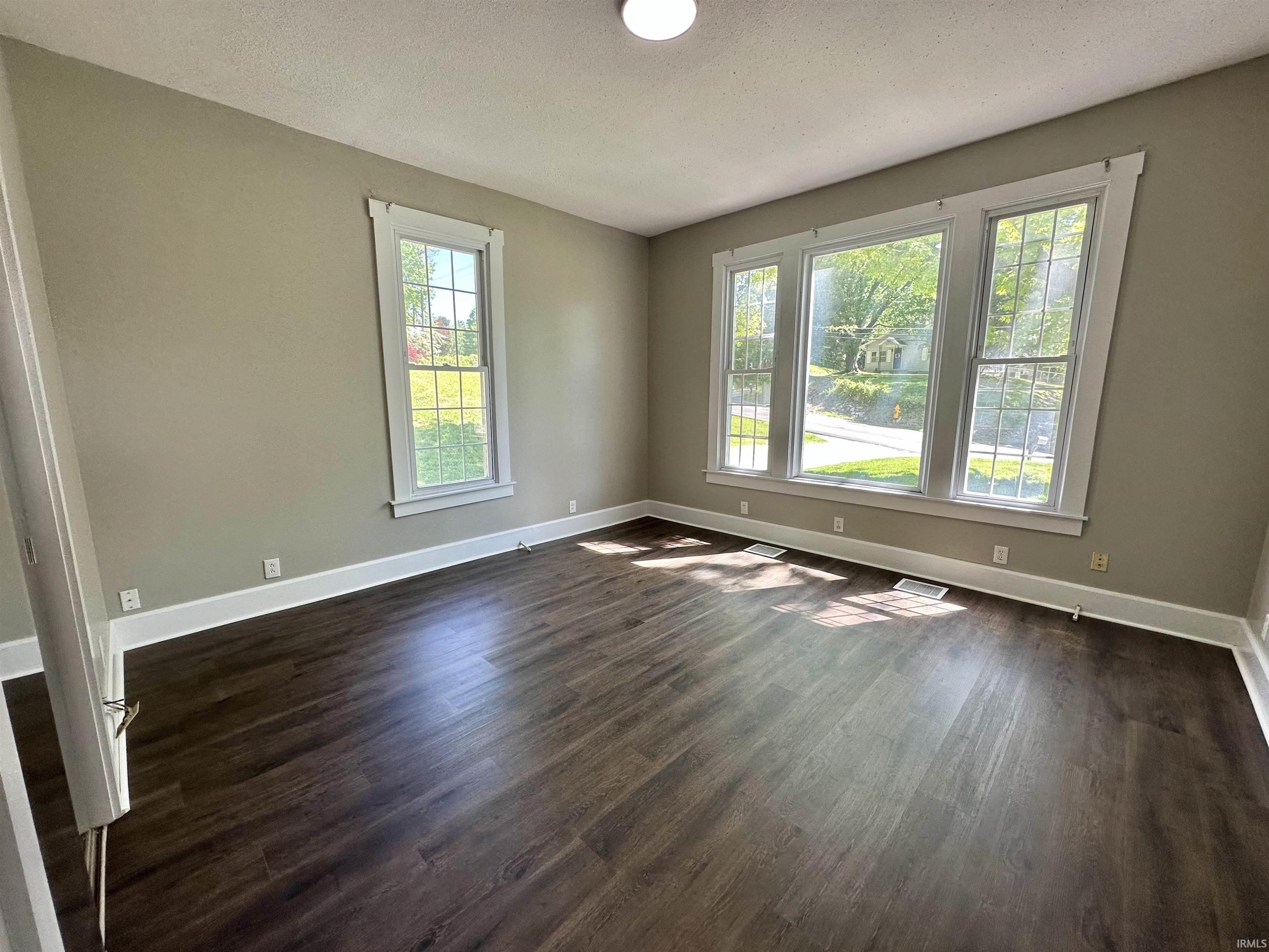 1212 North Red Bank Road Evansville, IN 47720 - Photo 5 of 27