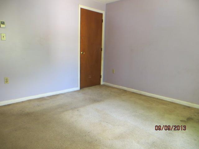 4 Crestwood Drive, Unit 4 Springvale, ME 04083 - Photo 5 of 7 Bedroom.