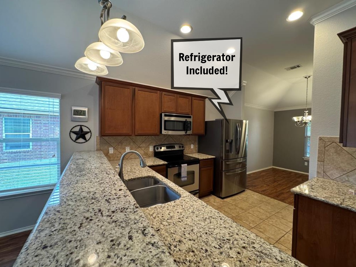 112 Eagle Owl Loop Leander, TX 78641 - Photo 5 of 34 Samsung refrigerator included!