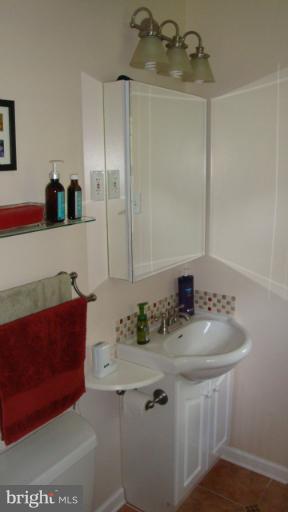 14055 Howard Road Dayton, MD 21036 - Photo 14 of 30 Bath (Master)