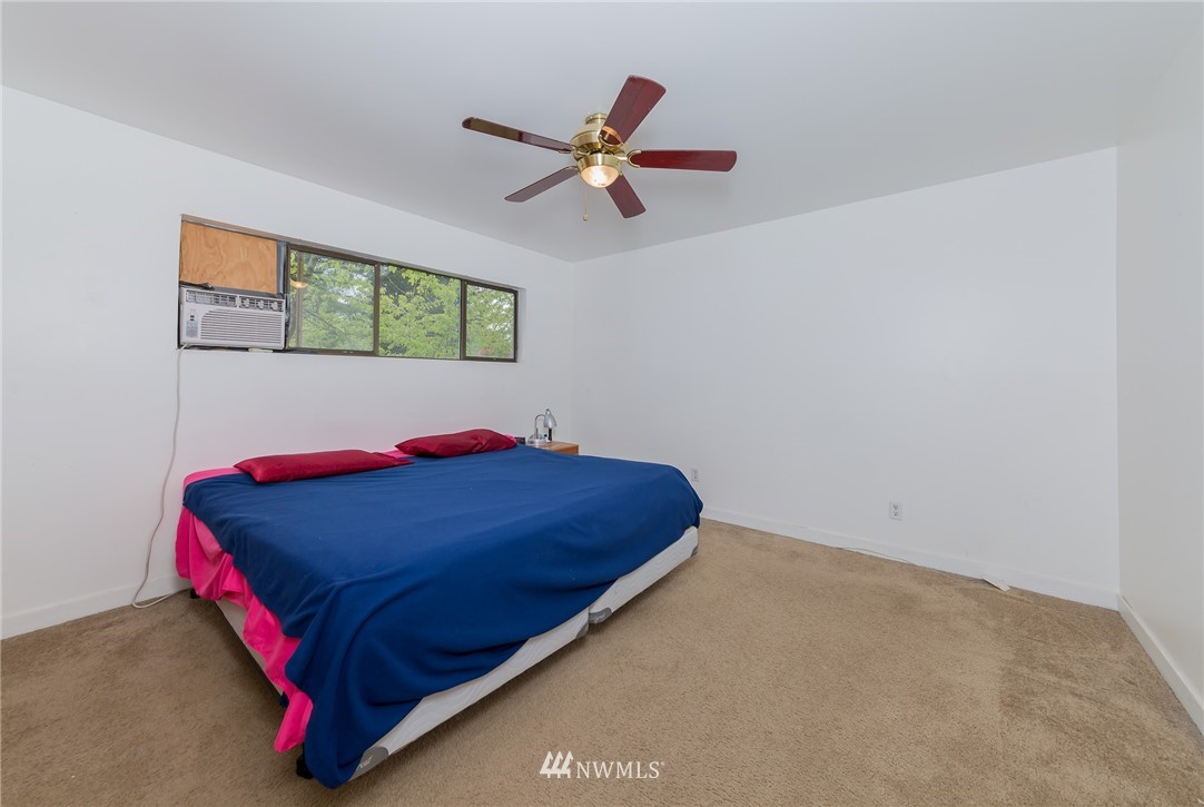 6815 176th Street Southwest Edmonds, WA 98026 - Photo 17 of 36 Gallery Image 17
