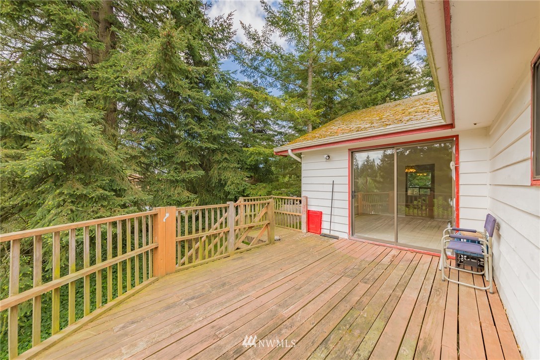 6815 176th Street Southwest Edmonds, WA 98026 - Photo 29 of 36 Gallery Image 29