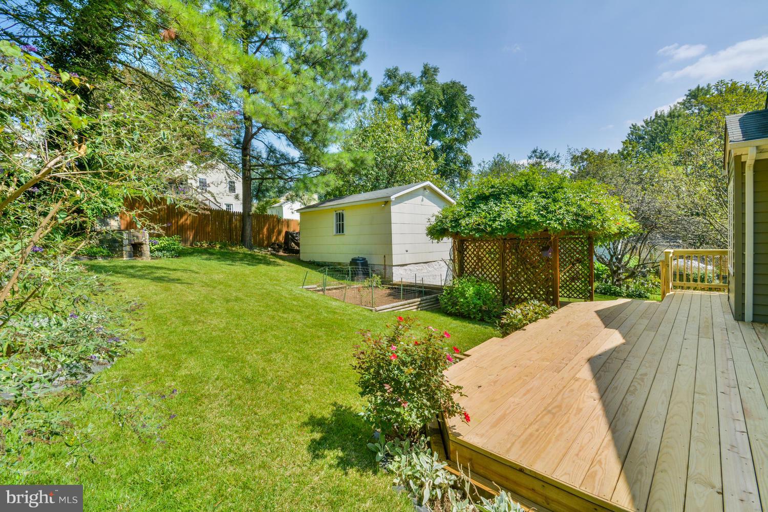 1112 Overbrook Road Baltimore, MD 21239 - Photo 25 of 29 Exterior (Rear)