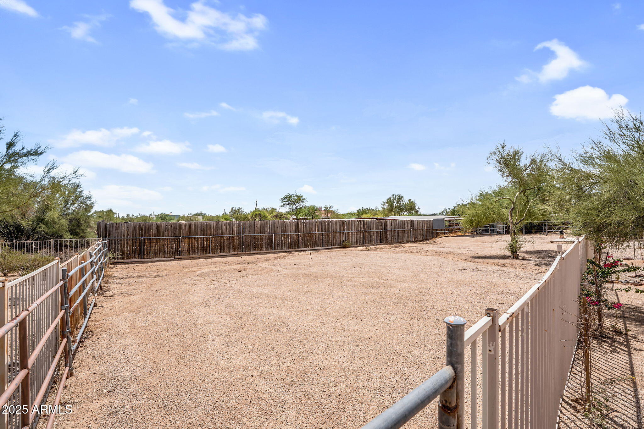 6017 East Rancho Del Oro Drive Cave Creek, AZ 85331 - Photo 47 of 55 Horse friendly corral