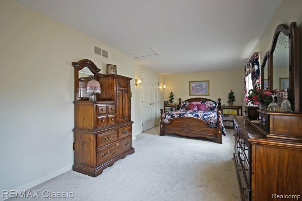 42476 Proctor Road Canton, MI 48188 - Photo 23 of 25 20-photo-print-2039015.jpg