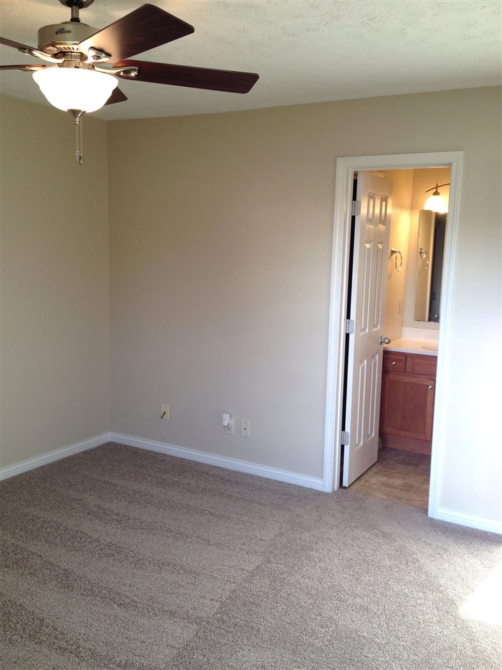 9930 Chatteris Road Evansville, IN 47725 - Photo 9 of 15 Gallery Image 9