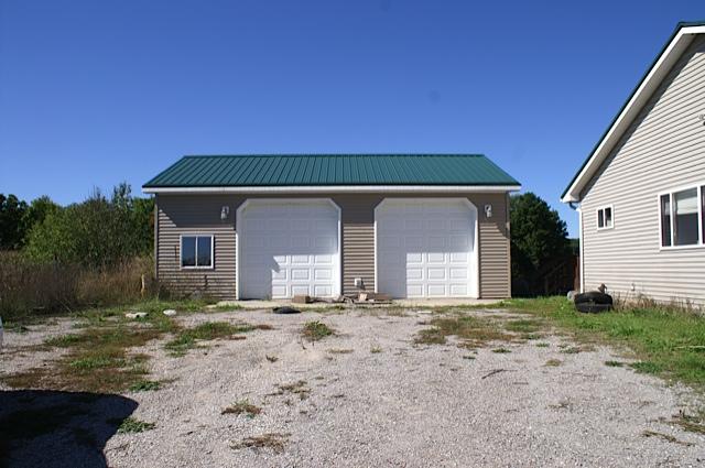 853 North Mt Tom Road Mio, MI 48647 - Photo 3 of 11 Gallery Image 3