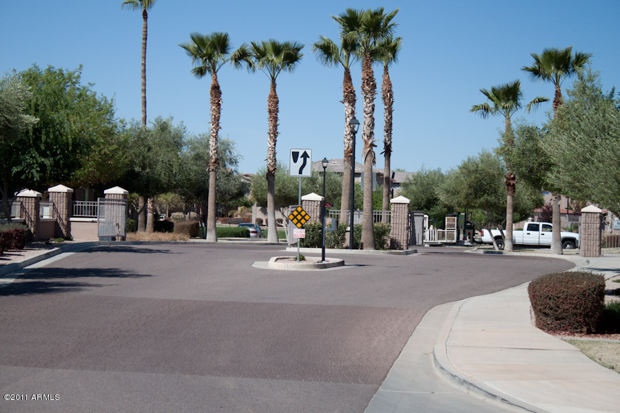 1901 East Del Rio Street Gilbert, AZ 85295 - Photo 3 of 26 Gated Community Entrance