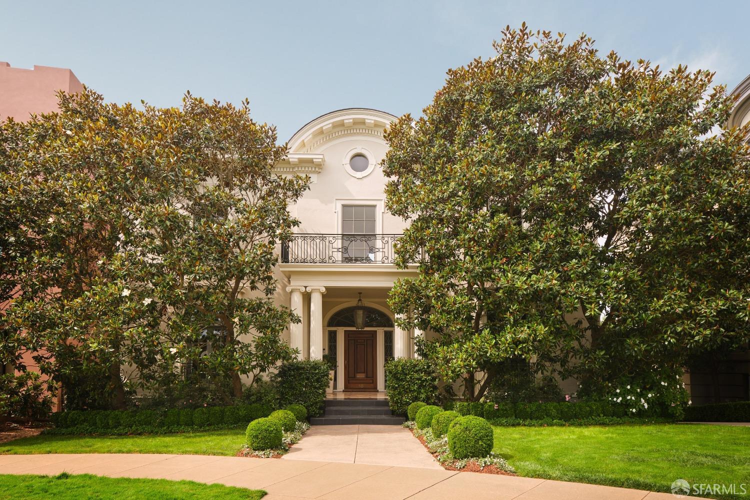 18 Presidio Terrace San Francisco, CA 94118 - Photo 1 of 1 a front view of a house with garden