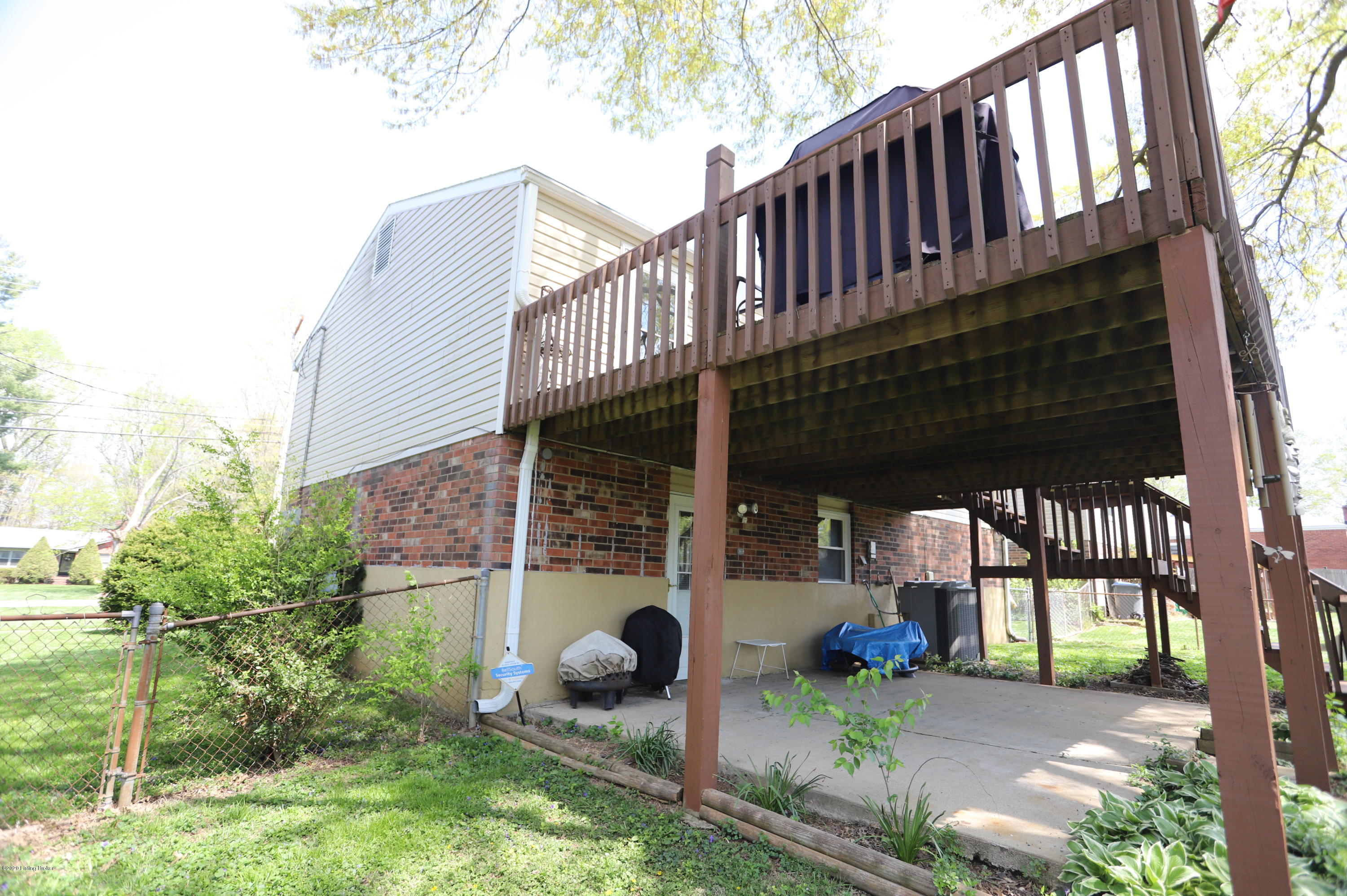 9528 Fairground Road Louisville, KY 40291 - Photo 49 of 55 patio/deck