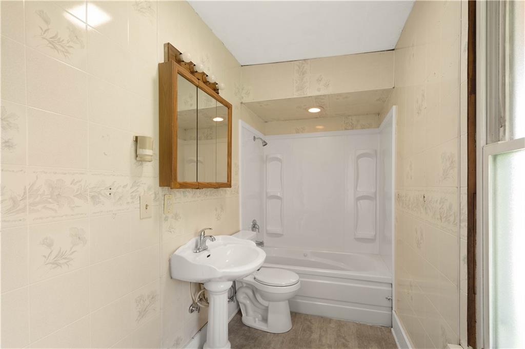 1024 Wilson Street Monessen, PA 15062 - Photo 15 of 30