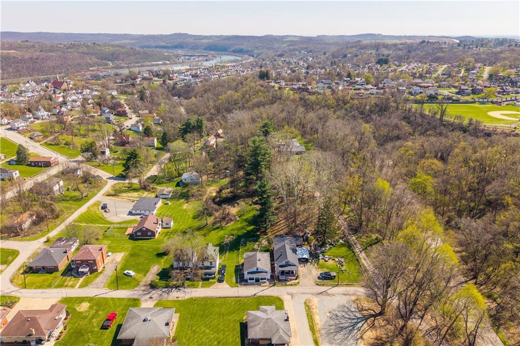 1024 Wilson Street Monessen, PA 15062 - Photo 4 of 30