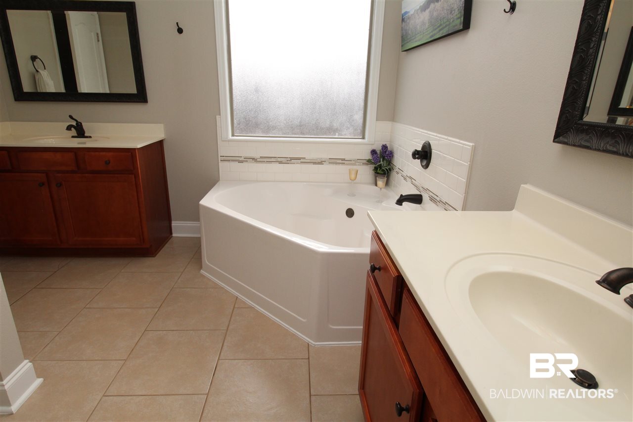 801 Hunters Lane Mobile, AL 36608 - Photo 18 of 36