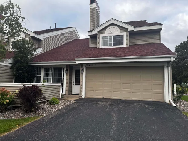 $239,900 | 1900 Shenandoah Court, Unit H, Plymouth, MN 55447