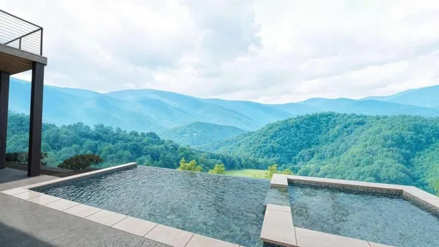 a view of a dry yard with mountain