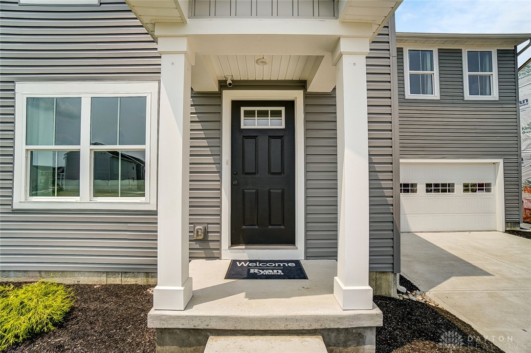 203 South Tuttle Road Springfield, OH 45505 - Photo 3 of 42