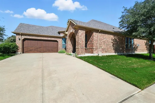 $560,000 | 632 Shadow Glen Lane, Keller, TX 76248