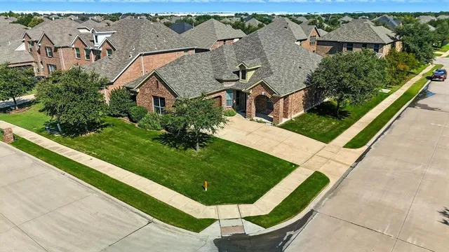 $560,000 | 632 Shadow Glen Lane, Keller, TX 76248
