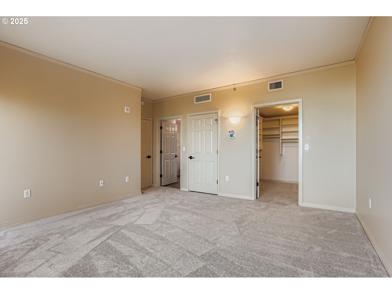 1132 Southwest 19th Avenue, Unit 801 Portland, OR 97205 - Photo 18 of 43 Bedroom, Primary