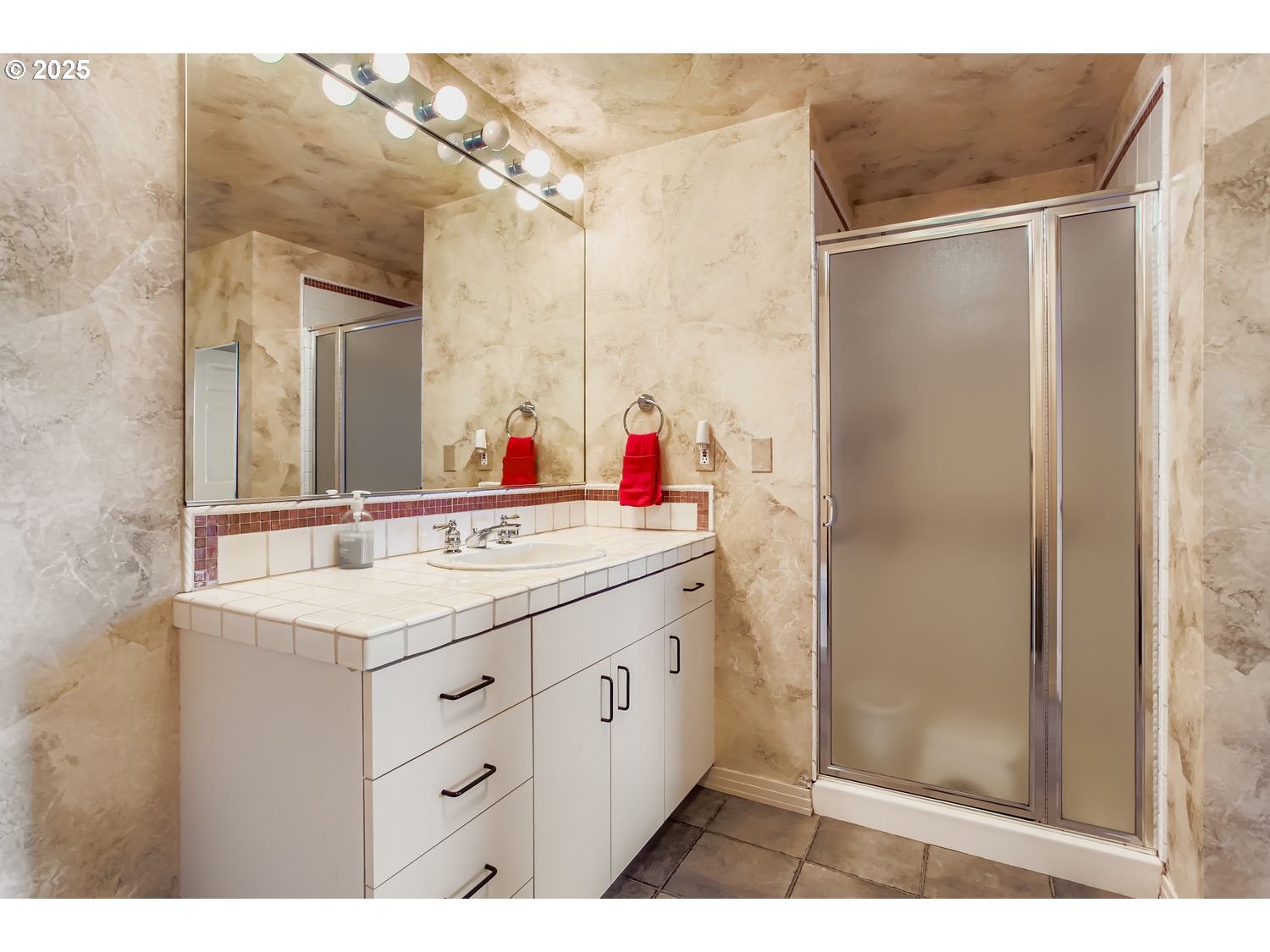 1132 Southwest 19th Avenue, Unit 801 Portland, OR 97205 - Photo 19 of 43 Bathroom, Attached