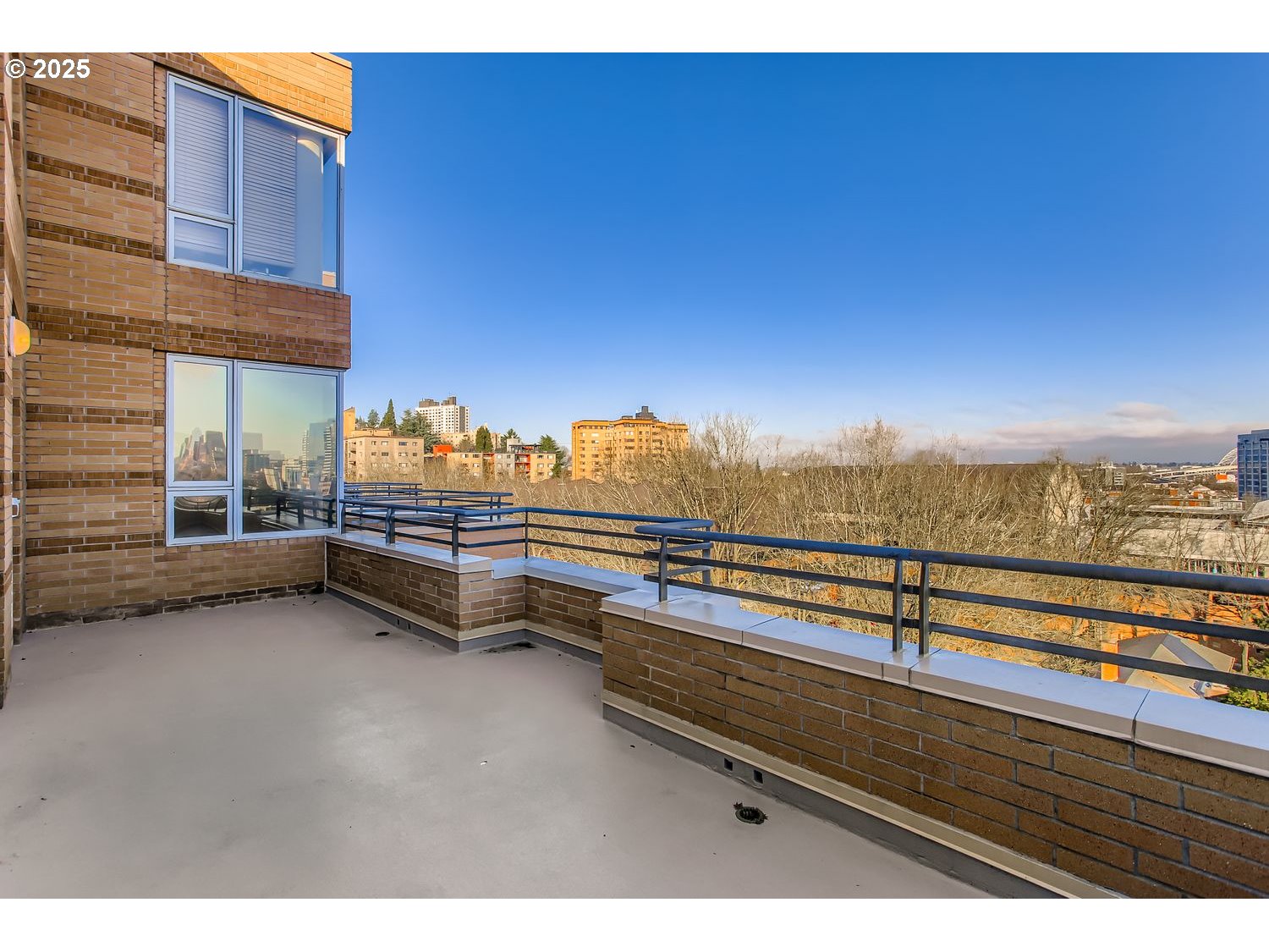 1132 Southwest 19th Avenue, Unit 801 Portland, OR 97205 - Photo 30 of 43 Balcony