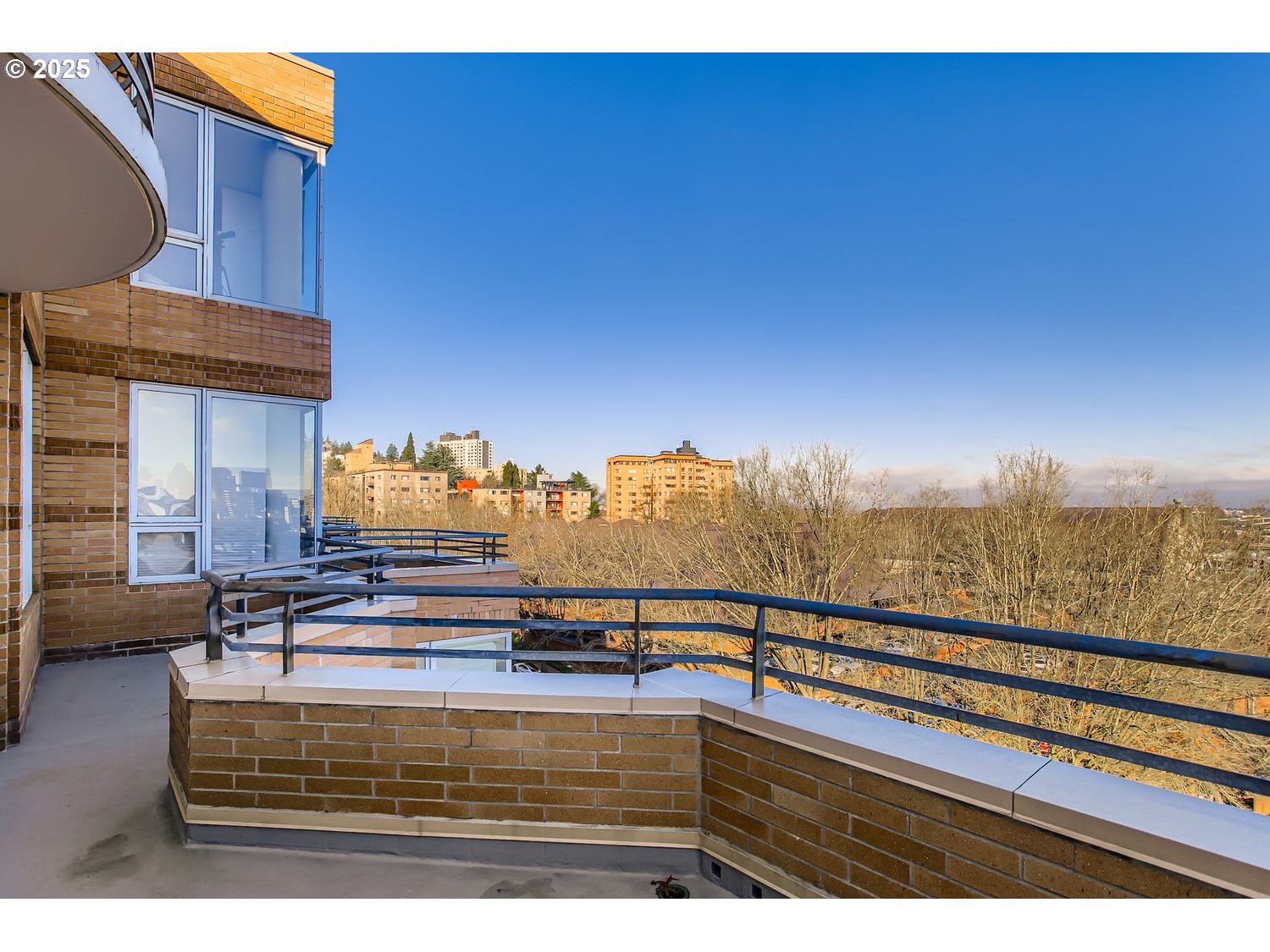 1132 Southwest 19th Avenue, Unit 801 Portland, OR 97205 - Photo 32 of 43 Balcony