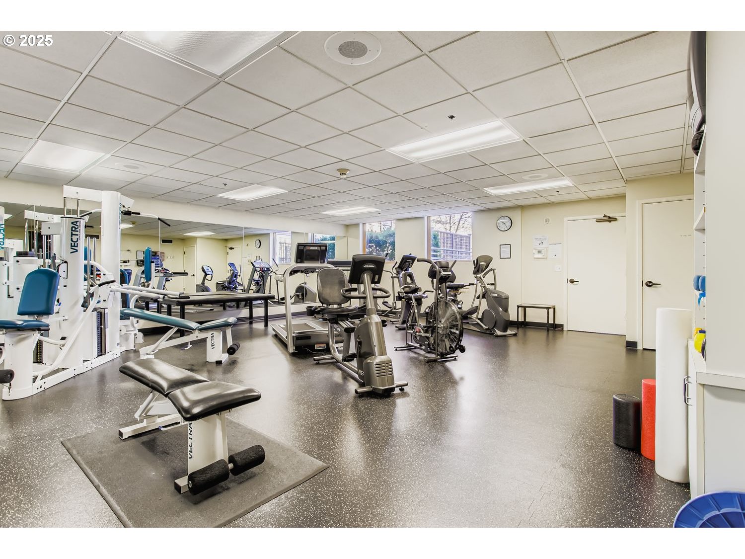 1132 Southwest 19th Avenue, Unit 801 Portland, OR 97205 - Photo 41 of 43 Community Amenities